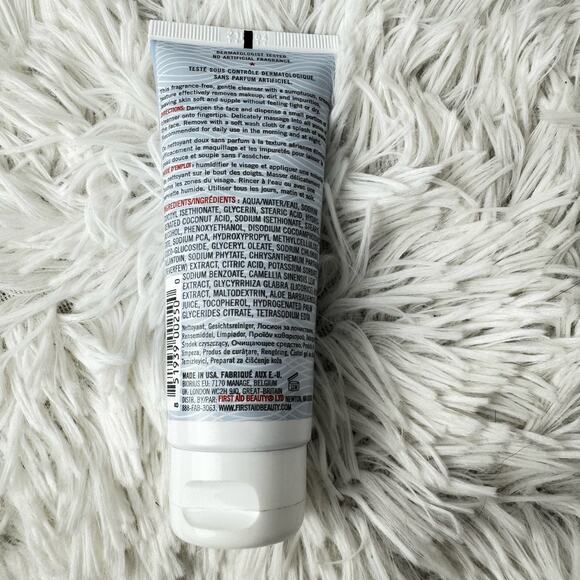 Kate Sommerville ExfoliKate Intensive Treatment 1.7 Oz - Picture 3 of 4